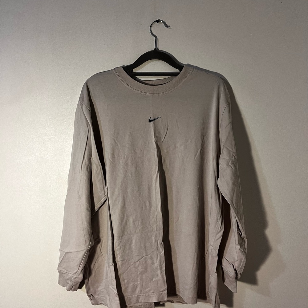 Nike Men's Taupe Long Sleeve Tee